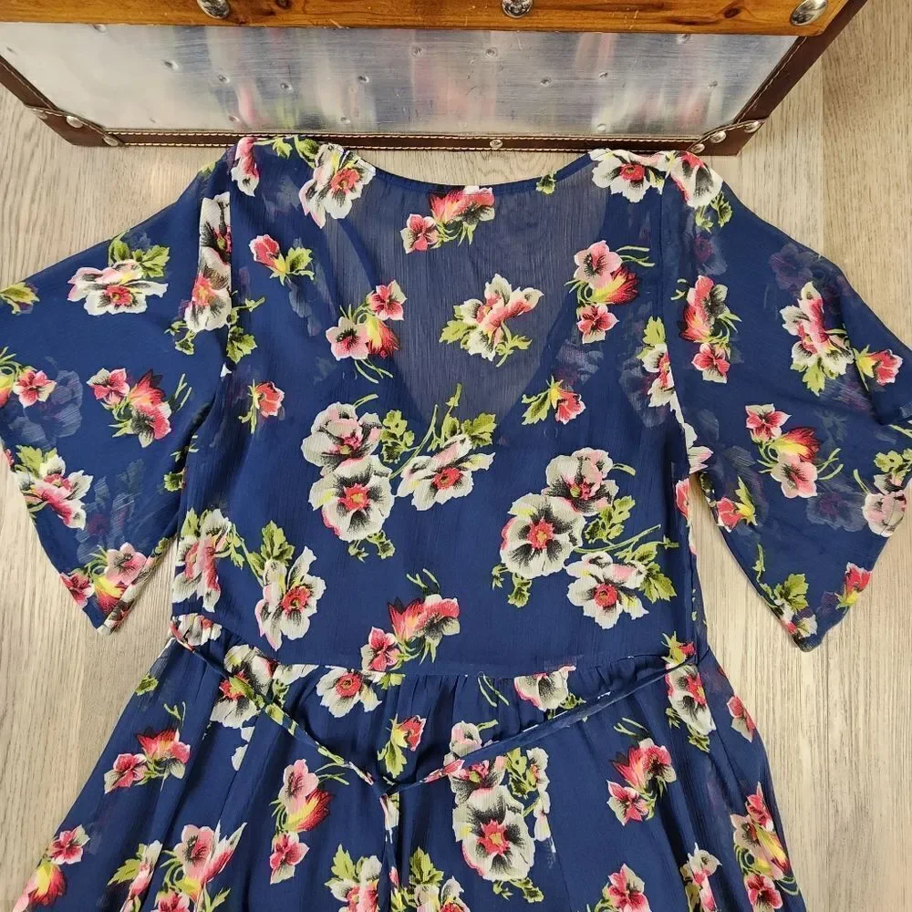 Abercrombie and Fitch Floral Dress size S